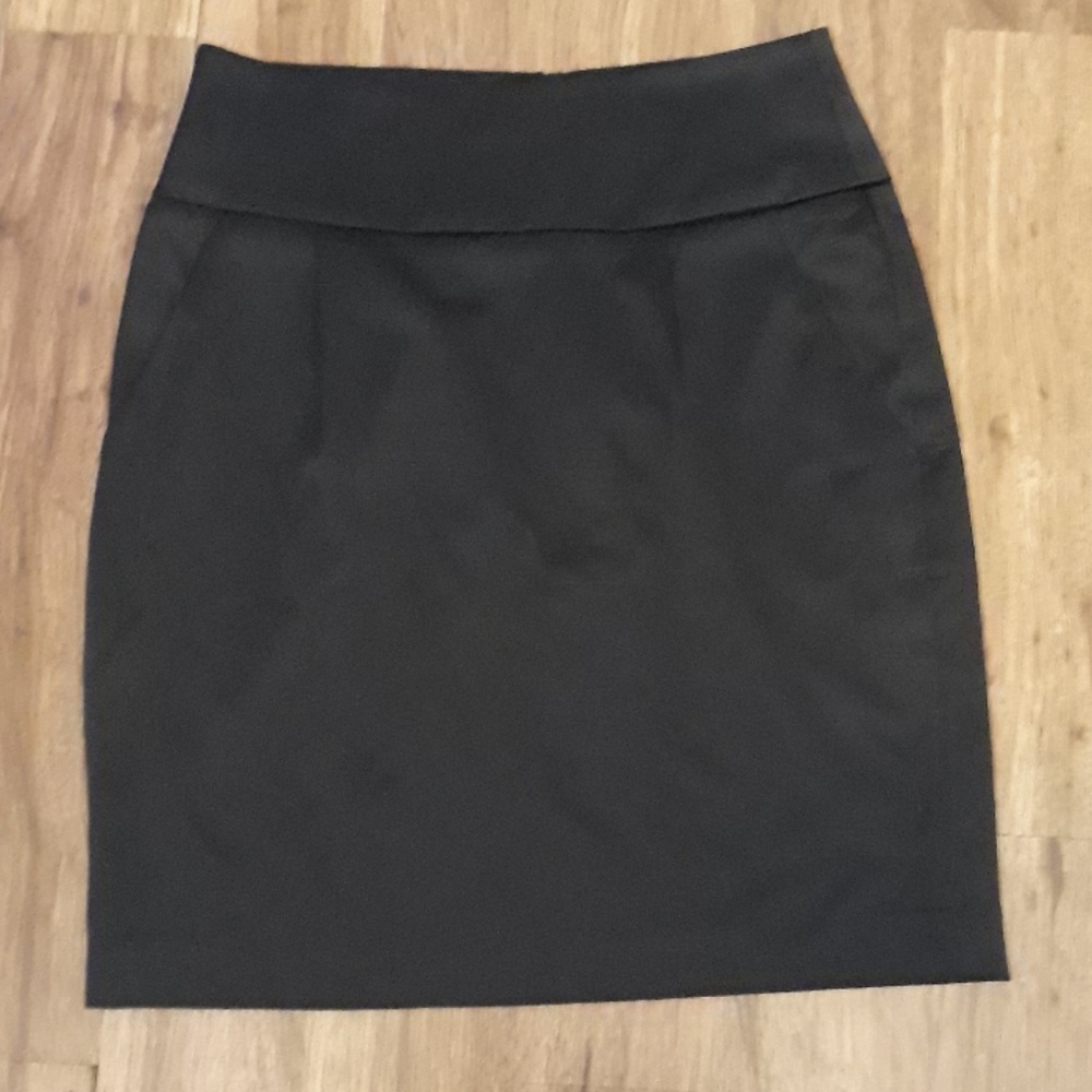 Forever 21 black skirts size S